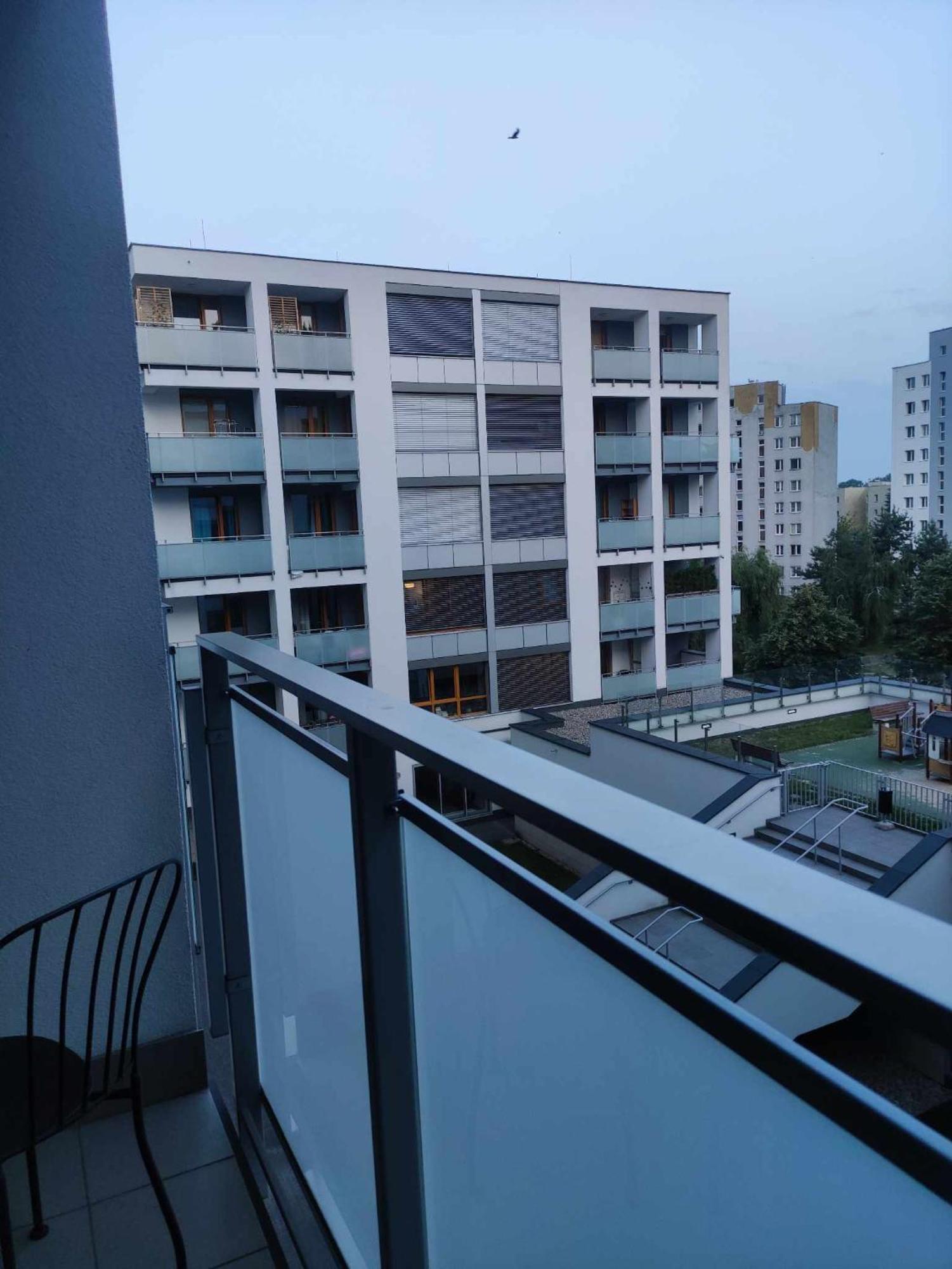 Apartamenty Metro Targowek 27 Warsaw Exterior photo